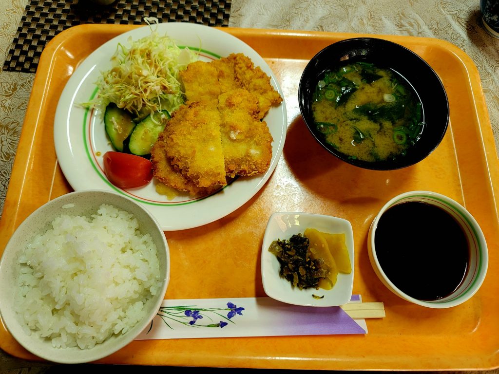 チキンカツ定食