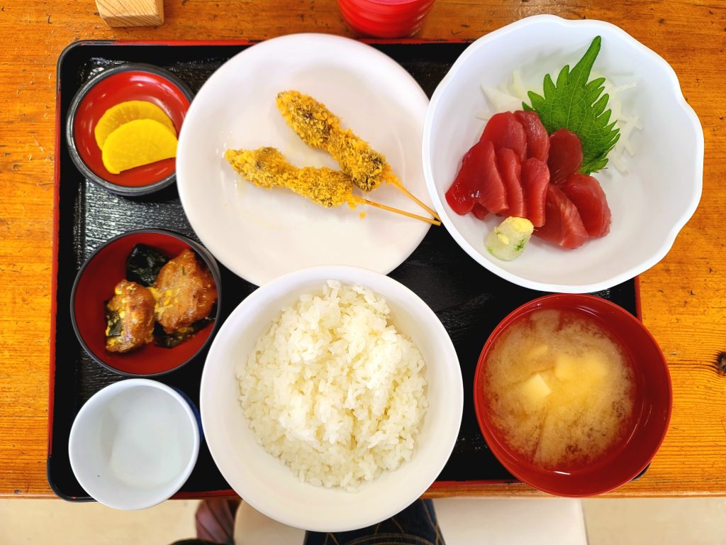 カツオ定食