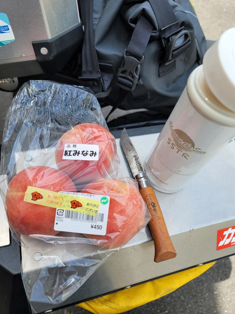 桃が安くて買う