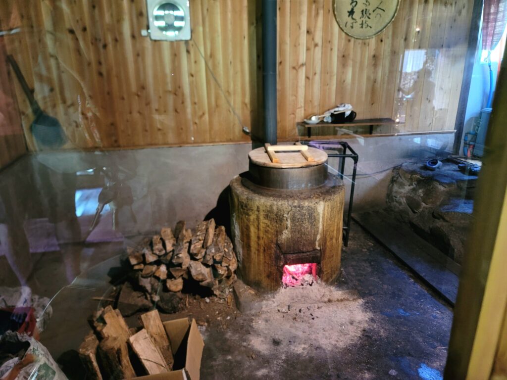 この釜でそばを茹でるそう