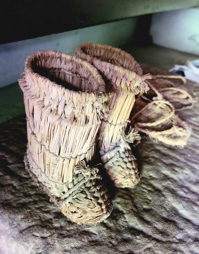 草鞋と長靴?