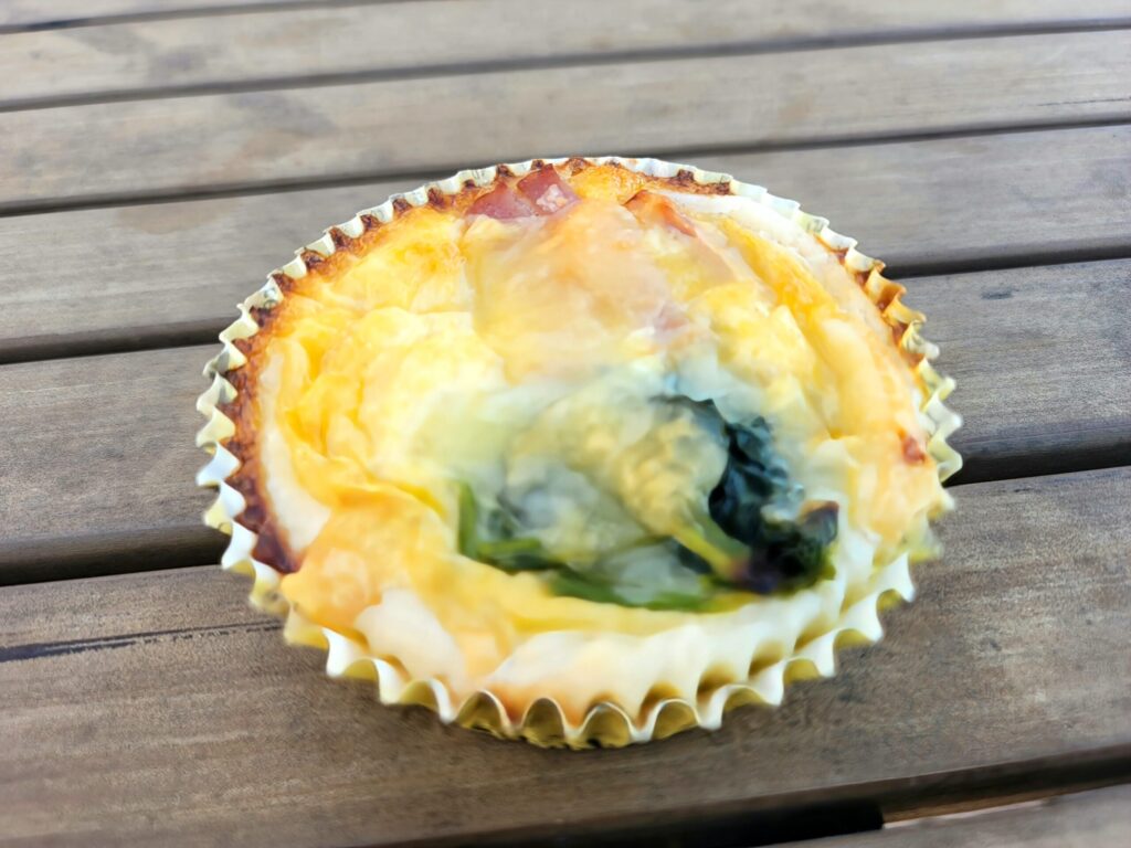 那須高原サービスエリアで食べたほうれん草のキッシュ