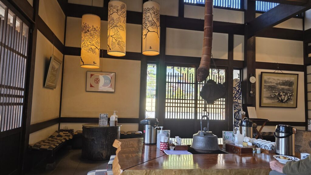 長野鬼無里いろは堂本店のいろり