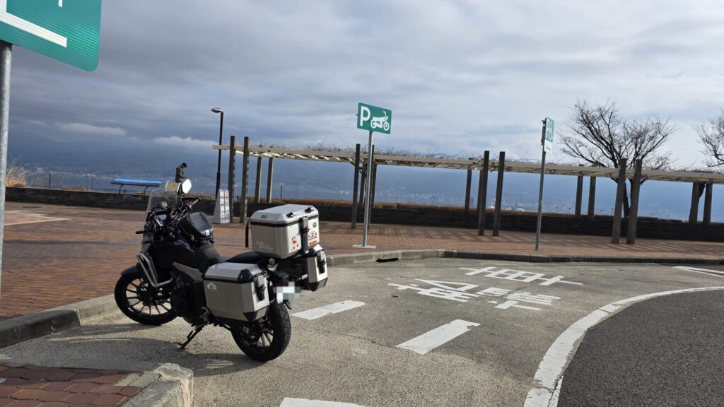 中央道諏訪湖SAのバイク駐車場