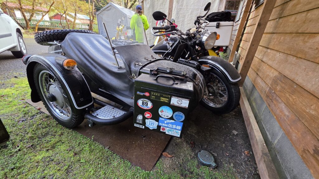 あきる野キャンプ場ウラルビレッジオーナーのウラル