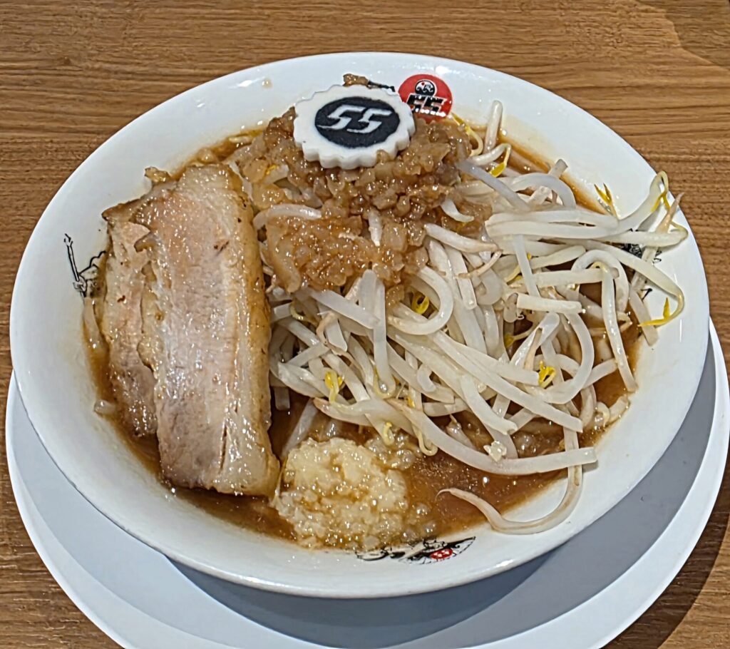 長野県白馬村RAMEN-BAR-marutama55の醤油ラーメン