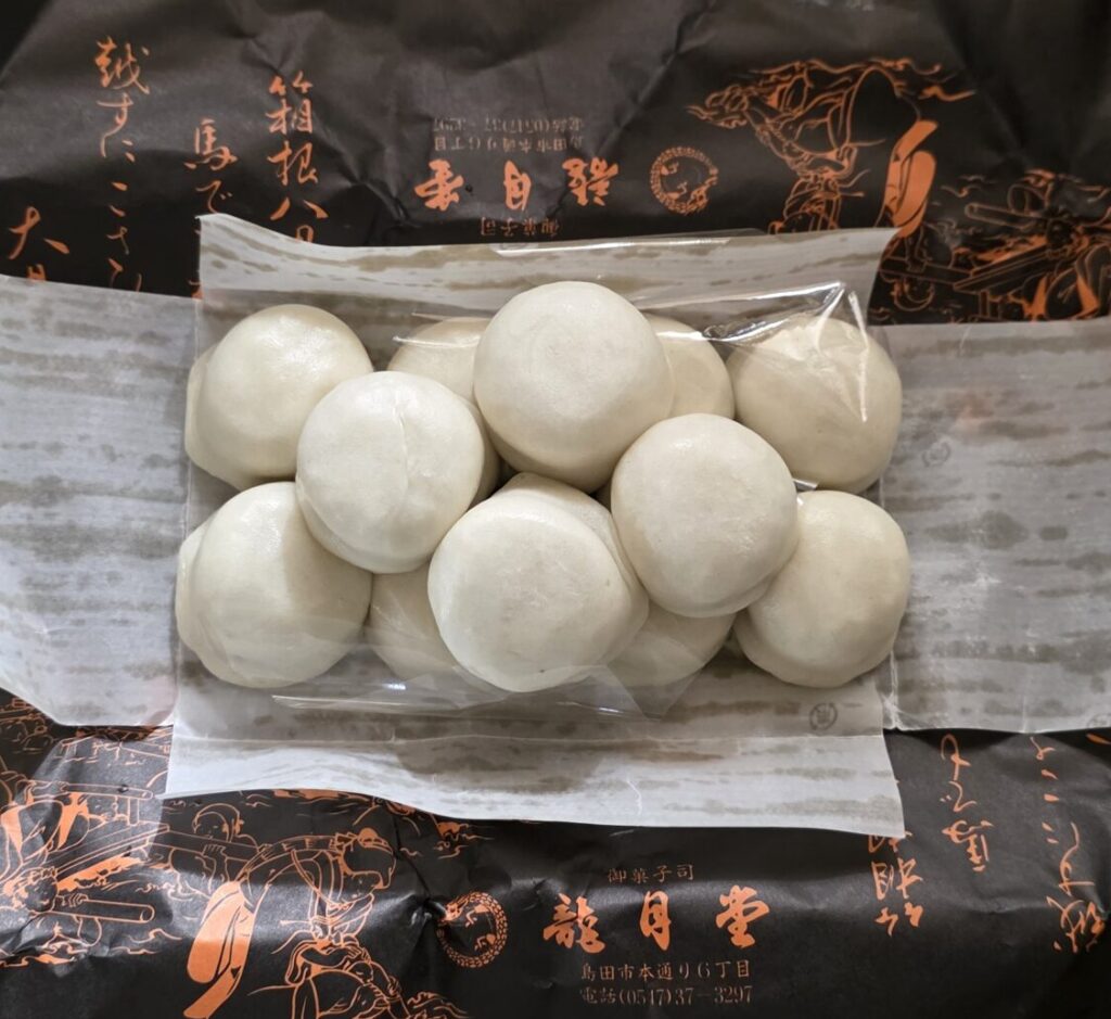 静岡県島田市にある和菓子屋龍月堂の小饅頭