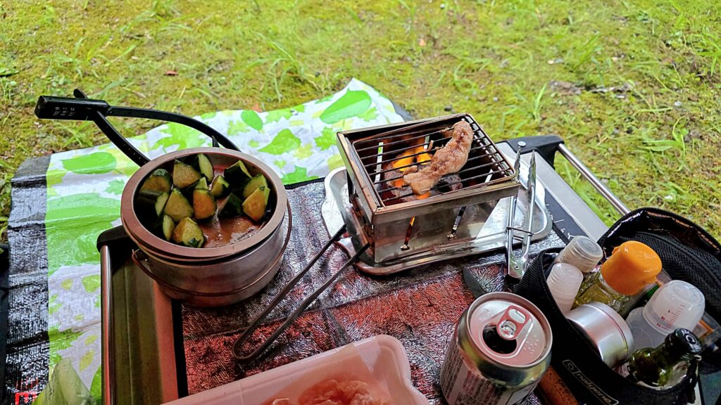 長野県大町市青木湖キャンプ場でのキャンプ飯の様子